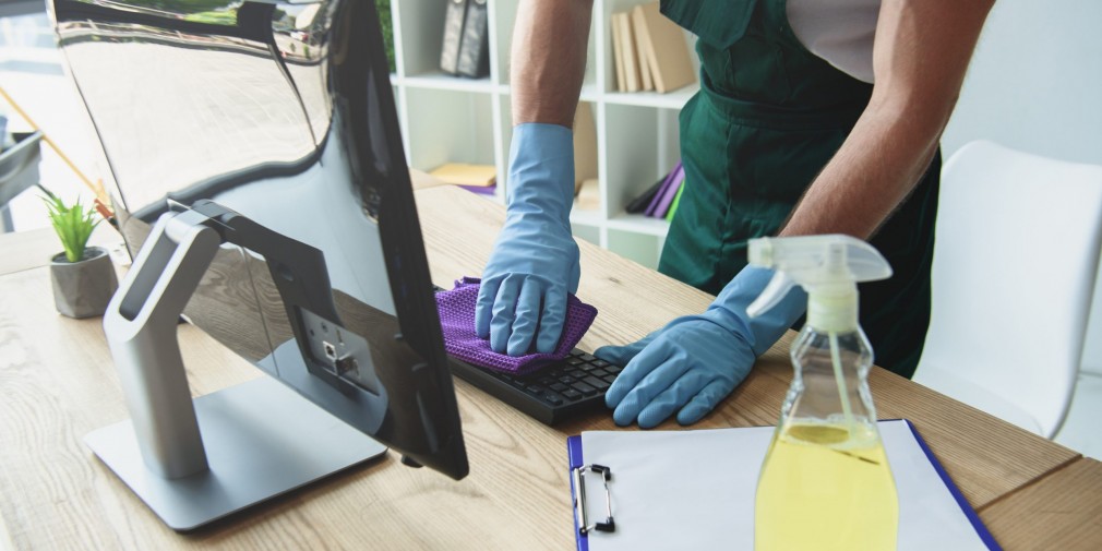 How to Effectively Clean & Disinfect Your Workplace